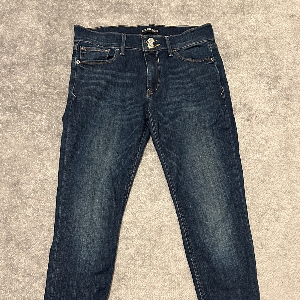 Express Mid Rise Crop Jean Leggings 👖 - Picture 6 of 13